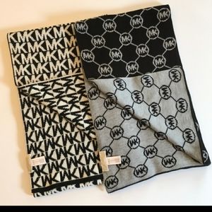 Set of 2 Michael Kors Knit Scarves